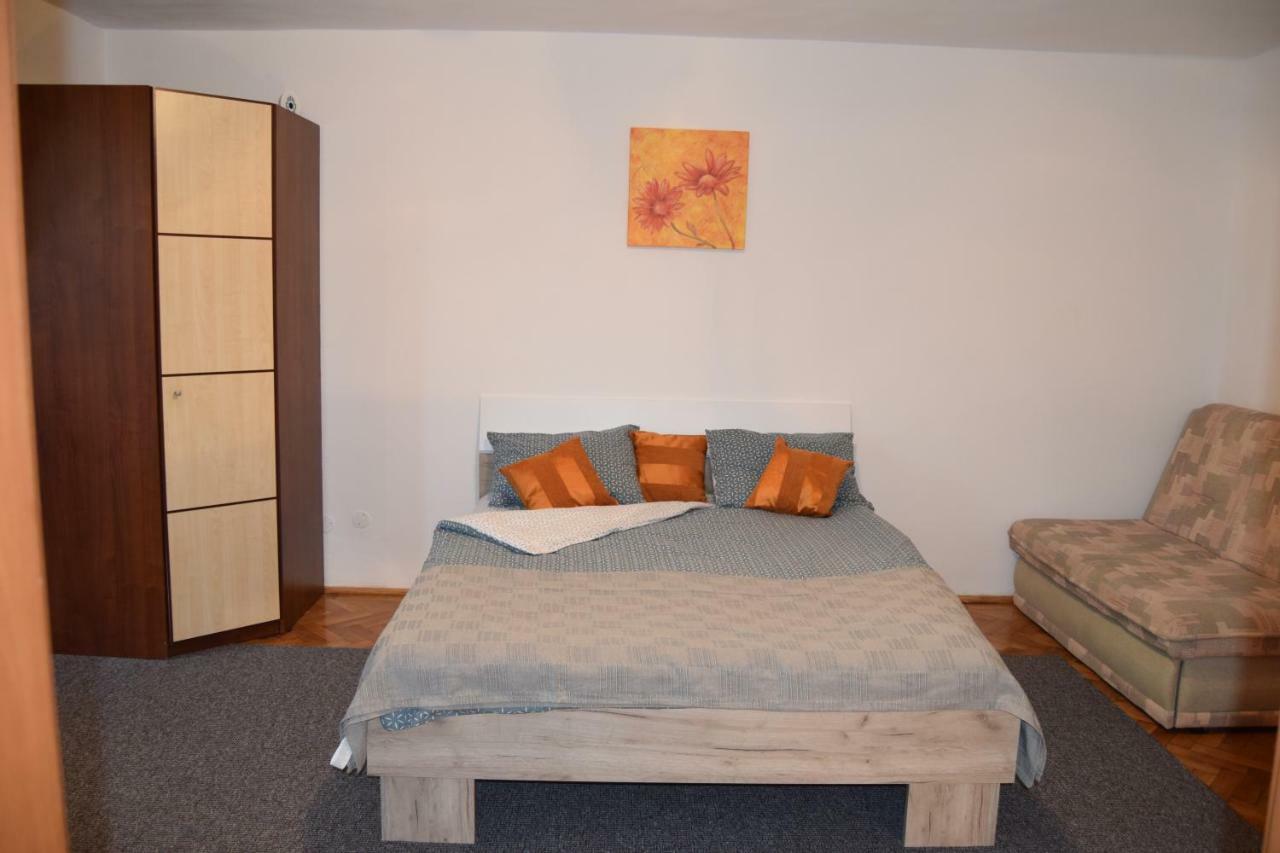 St's Martin Church Apartment Brasov