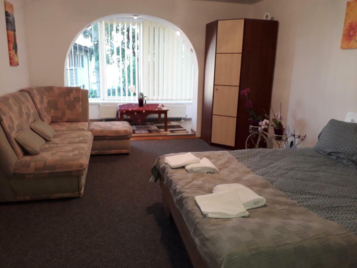 St's Martin Church Apartment Brasov